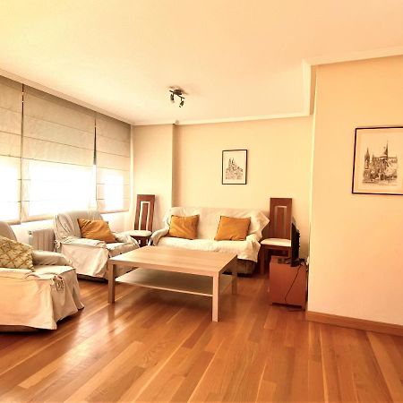 Housingleon - San Marcos Con Garaje Apartment Exterior foto