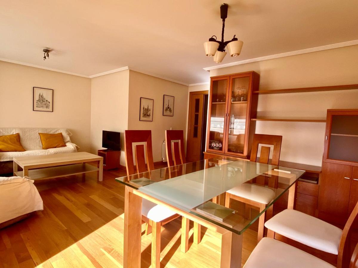 Housingleon - San Marcos Con Garaje Apartment Exterior foto